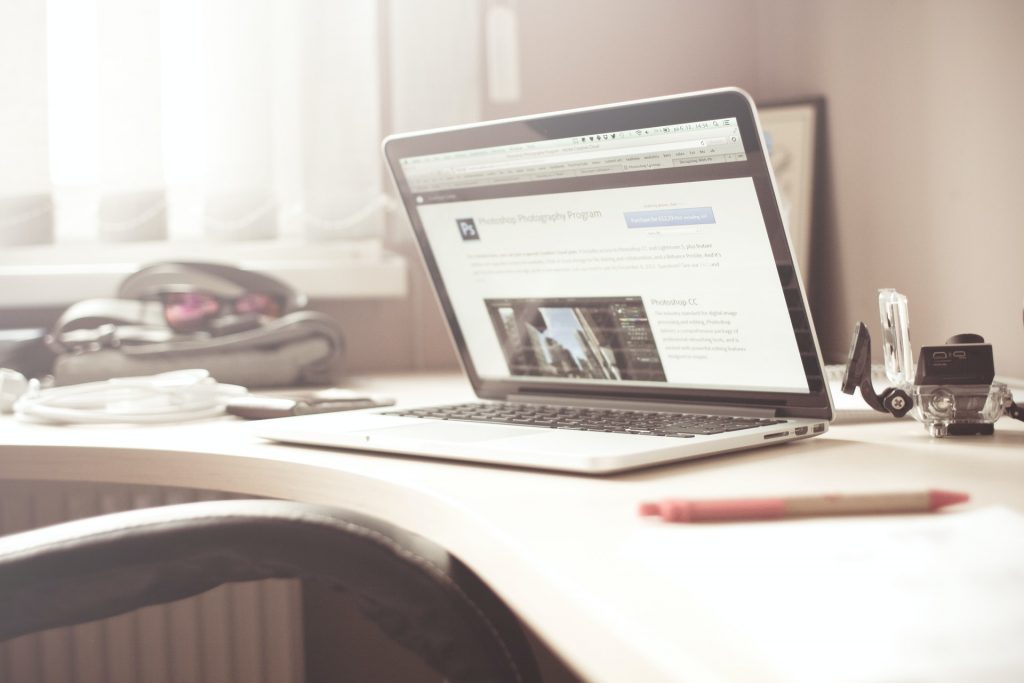 laptop met website